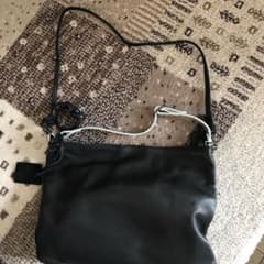 PO M T A T A ショルダーバッグのサムネイル