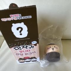 韓国限定　ちいかわ　モニターランダムフィギュア　くりまんじゅうのサムネイル