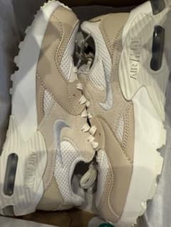 Nike Air Max ベージュ/ホワイト　23cmのサムネイル