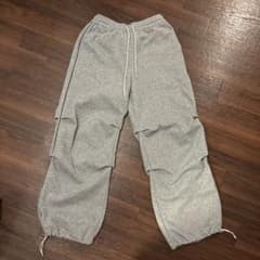 グレー ジョガーパンツ スウェット素材のサムネイル
