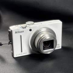 【美品】Nikon COOLPIX S8200 ホワイト 14倍ズーム 美品】Nikon COOLPIX S8200 ホワイト 14倍ズーム - メルカリ