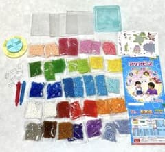 約7000個のアクアビーズと部品のセットのサムネイル