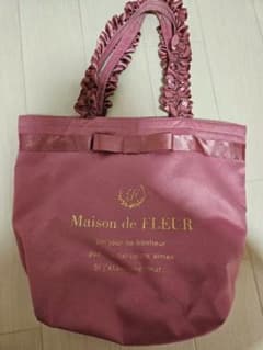 メゾンドフルールフリルトートピンク