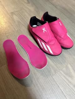 adidas アディダス　キッズ　サッカー　トレーニングシューズ　19cmのサムネイル