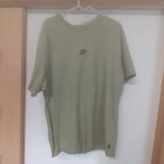 早い者勝ち！！NIKEカーキ色XＬサイズ