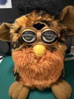 TOMY Furby ファービー ぬいぐるみのサムネイル