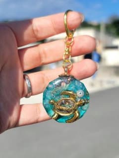 お察し下さいの琉海の守亀オルゴナイトチャーム お察し下さいの琉海の守亀オルゴナイトチャーム - メルカリ