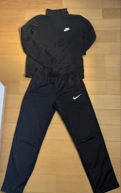 Nike ブラック ジャージセット Mサイズのサムネイル