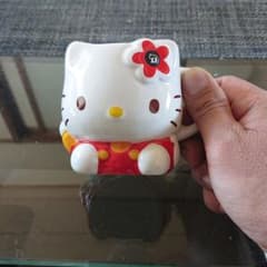 ハローキティマグカップのサムネイル