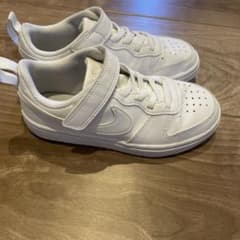 Nike ホワイトスニーカー　18㎝のサムネイル