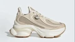 お値下げしました‼️adidas OZVENUZ W オズヴィーナス ベージュのサムネイル