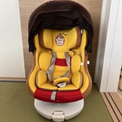 こまちさん専用『最終値下げ！』プーさん　チャイルドシートのサムネイル