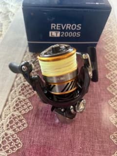 ユニチカのPEおまけ付き　REVROS LT2000S スピニングリールのサムネイル