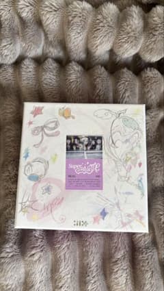 ILLIT magneticアルバムのサムネイル