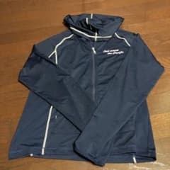 ラッシュガードのサムネイル