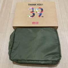 UNIQLO 39周年　大容量ポーチ　ノベルティーのサムネイル