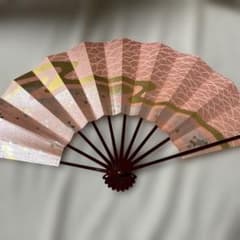 11 【美品】舞扇子 青海波 金箔散らし ピンク系お値下げのサムネイル