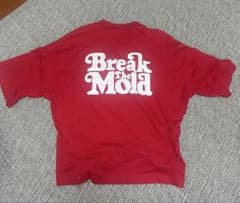 Break The Mold 半袖 Tシャツ レッドのサムネイル