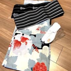 三点セット　高級金魚浴衣と帯のサムネイル