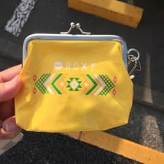 取り置き中！【新品】ROXYのガマ口サイフ！のサムネイル