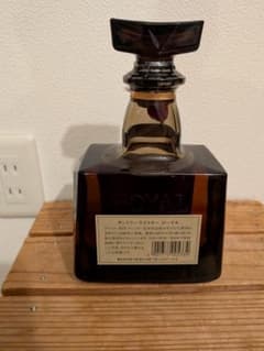 サントリー ウイスキー ローヤル SUNTORY ROYALのサムネイル