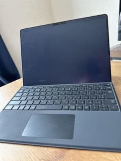 surface pro X ブラックのサムネイル