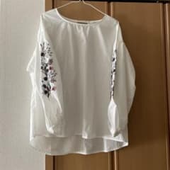 CLAUDEMICHEL刺繍入りホワイト長袖ブラウスのサムネイル