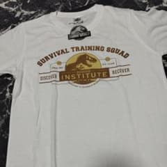 ジュラシックワールド　半袖 Tシャツ Mサイズのサムネイル