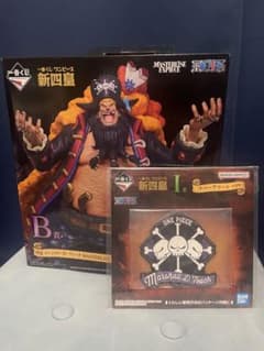 【新品未使用】ワンピース　マーシャル・D ・ティーチ 黒ひげ　おまけ付きのサムネイル