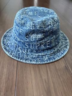 Supreme バケットハット デニム 刺繍ロゴ　S/M Supreme バケットハット デニム 総柄 ロゴ刺繍 S/M - メルカリ