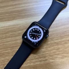 Apple Watch SE（GPSモデル）- 40mmスペースグレイのサムネイル
