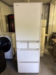 Elle 様専用！HITACHI 冷蔵庫 R-S40Nホワイト 401Lのサムネイル