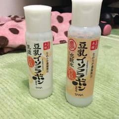 豆乳イソフラボン化粧水乳液セットのサムネイル