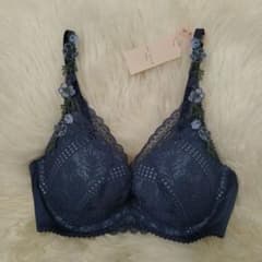 トリンプ 夢みるブラ 1511 008 D65 定価3960円 - メルカリ