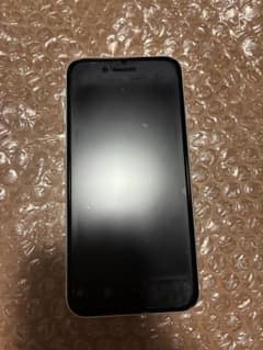 ⭐*️様 iPhone SE2 128GB バッテリー72%のサムネイル