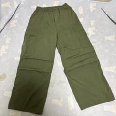 GU カーゴパンツ オリーブ Mのサムネイル