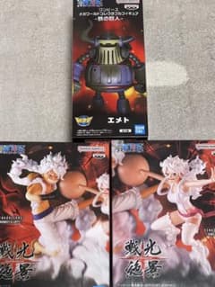 (値下げしました)ワンピース フィギュア 3対セットのサムネイル