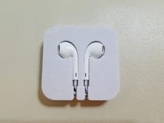 【SK5様専用】iPod touch 純正イヤホンのサムネイル