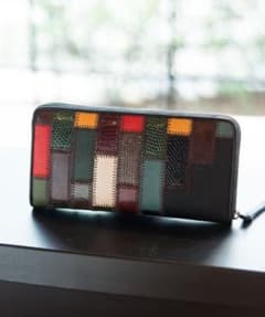 セブンさん専用　glamb Gaudy zip walletのサムネイル