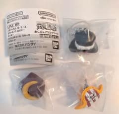 ワンピース めじるしアクセサリー2 ロジャー バギー ペローナ セットのサムネイル