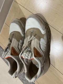 ＵＧＧスニーカーのサムネイル