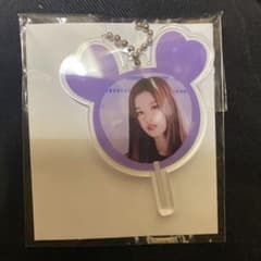 twice オフラインくじ　D賞　アクリルうちわチャーム　twiceサナのサムネイル