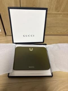 グッチ GUCCI マウスパッド レザー カーキ - メルカリ