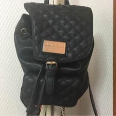 セシル リュックのサムネイル