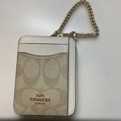 COACH ゴールド ベージュ コインケース　チェーン付きのサムネイル