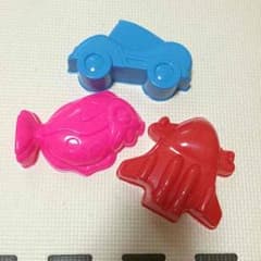砂場遊びのサムネイル