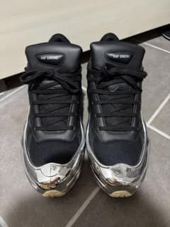adidas × RAF SIMONS OZWEEGO コアブラック クローム - メルカリ
