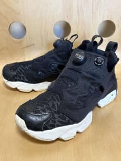 人気‼️Reebok インスタ ポンプフューリーレディース24センチ送料込み