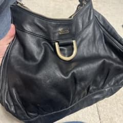 GUCCIバッグのサムネイル