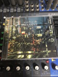 MASSIVEのサムネイル